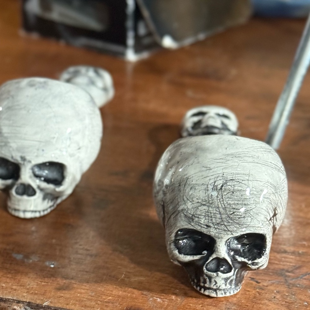 Ceramic handmade skull tobacco pipe